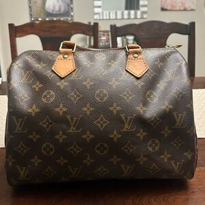 Louis Vuitton Speedy